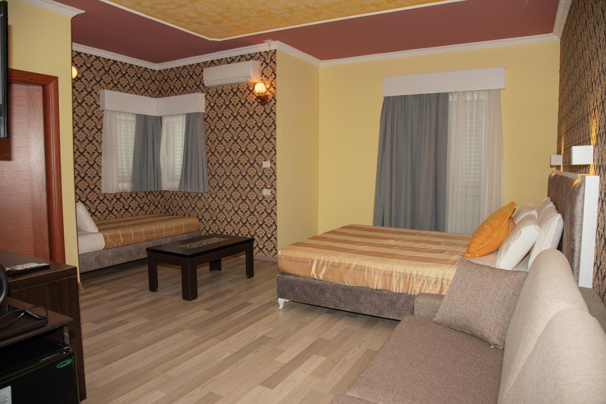 Number One Hotell